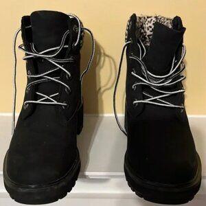 (EUC) Kinsley Timberland 6” Black Nubuck Waterproof Boots (Women's Size 7.5 M)